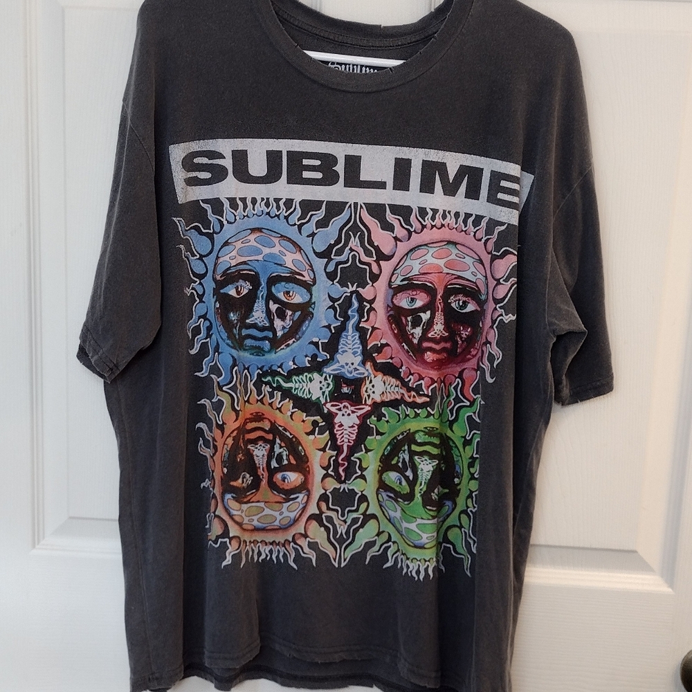 Grunge Distressed SUBLIME Collectible Band Tee Unisex Size Medium